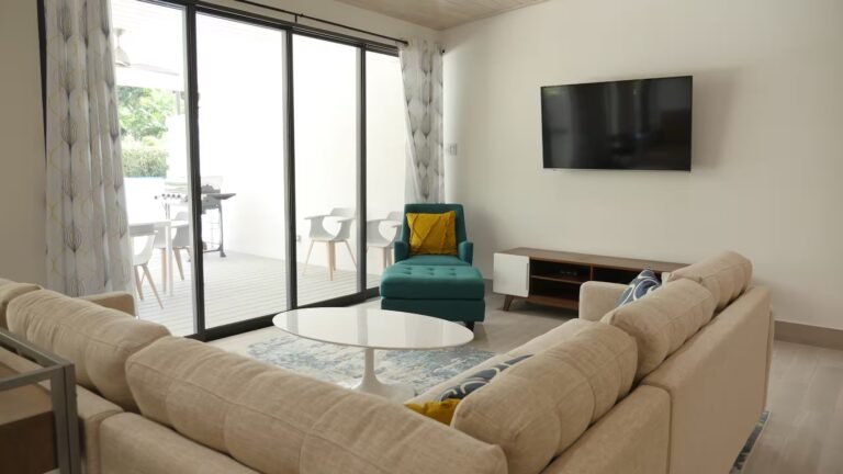Aquarius Villa – Living room opening to the terrace